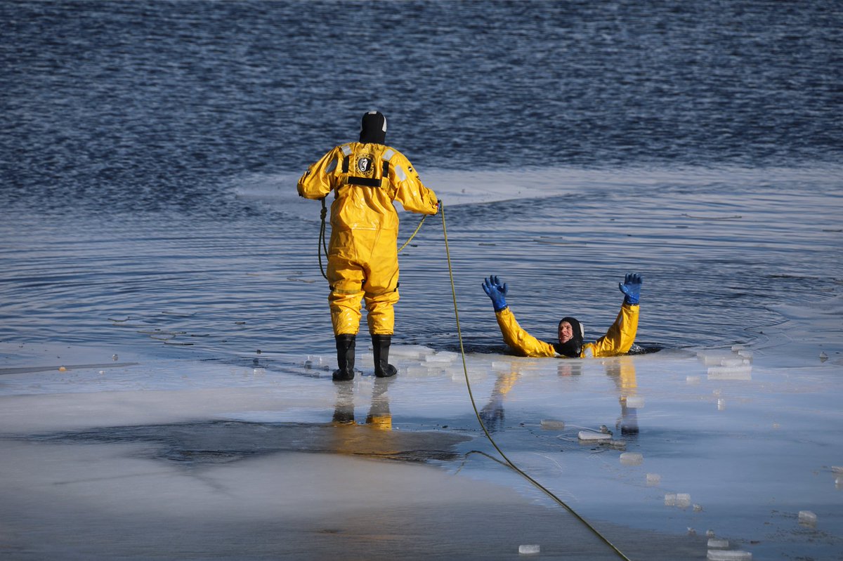 What to do if you see someone fall through the ice